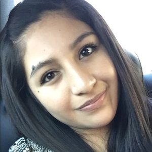 Meet your Posher, Viviana